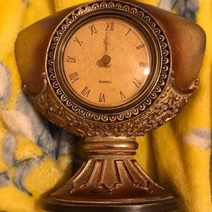 Vintage clock that doesn’t actually tell time but looks cool